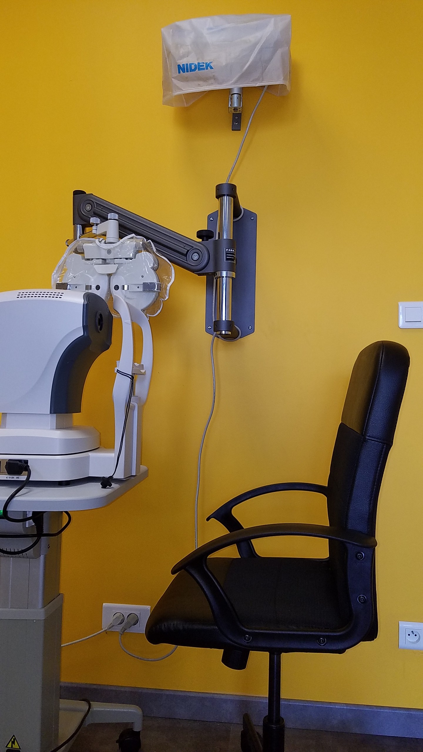 AU COMPTOIR DES BINOCLES, Opticien ST GENIS DE SAINTONGE, 17240 10 RUE