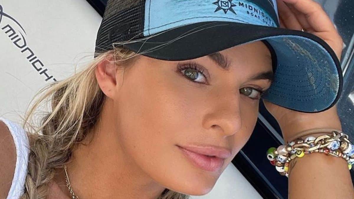 Juliette Porter reveals that Clark Drum is not a fan of Siesta Key, has(020)