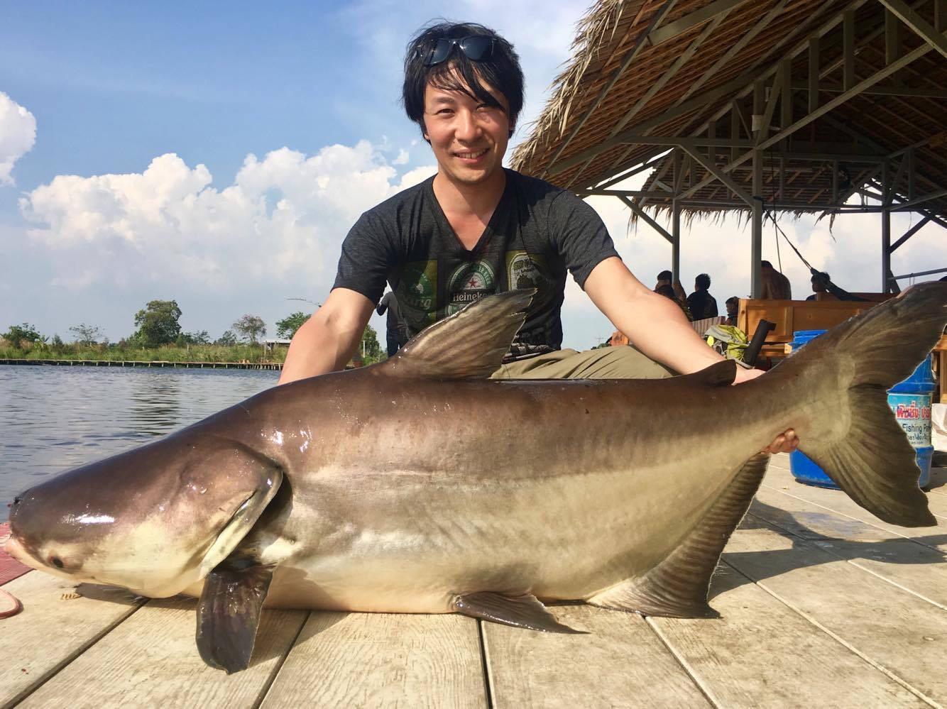 新装オープン！巨大魚釣り堀「ニューブンサムラン」に行ってきた (タイ王国) Monsters Pro Shop