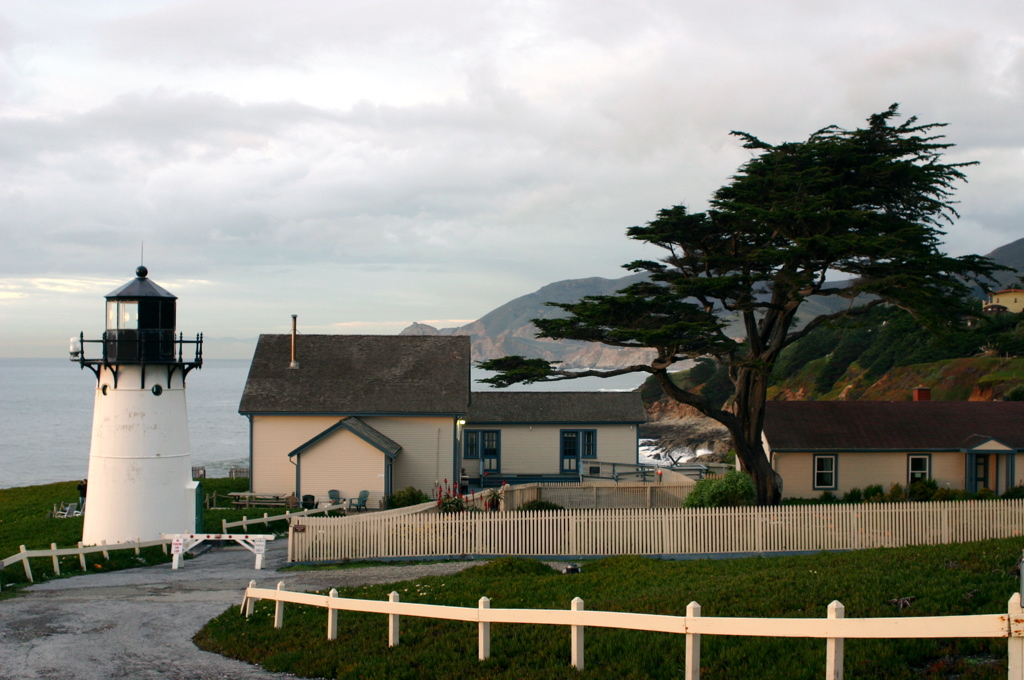Life West Coast Point Montara Lighthouse Hostel, San Mateo County