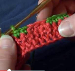 How to Crochet: Switching Colors in the Middle of a Row