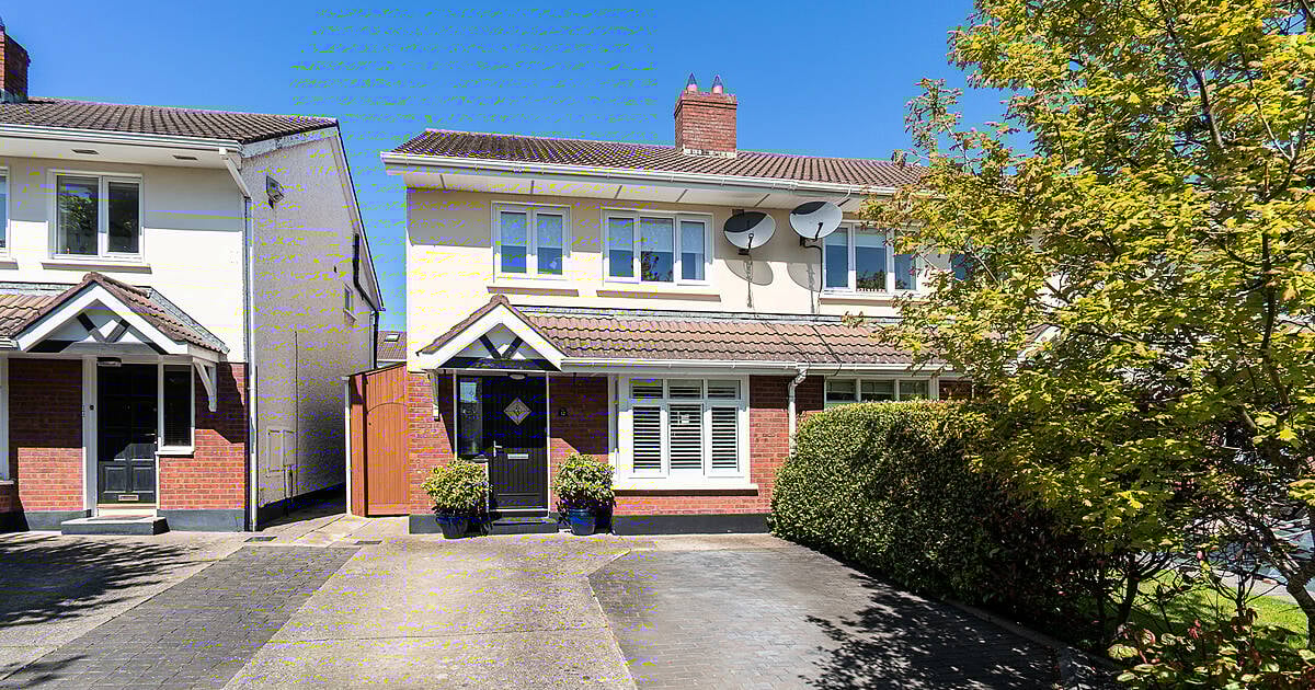 12 Glencairn Court, The Gallops, Leopardstown, Dublin 18 House