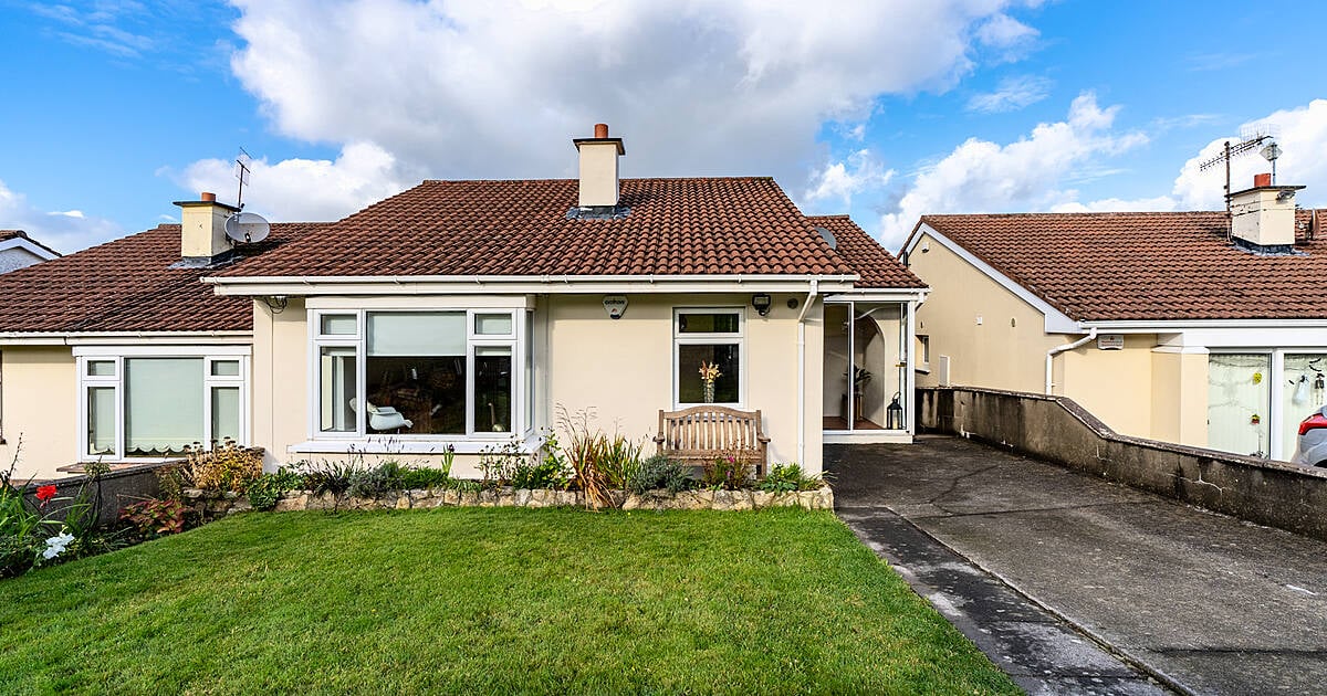 24 Kingston Rise, Ballinteer, Dublin 16 House