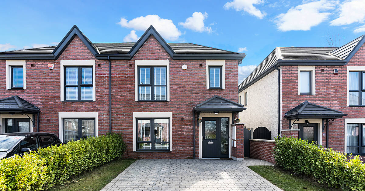40 Ardsolus, Old Naas Road, Kingswood Cross, Citywest, Dublin House