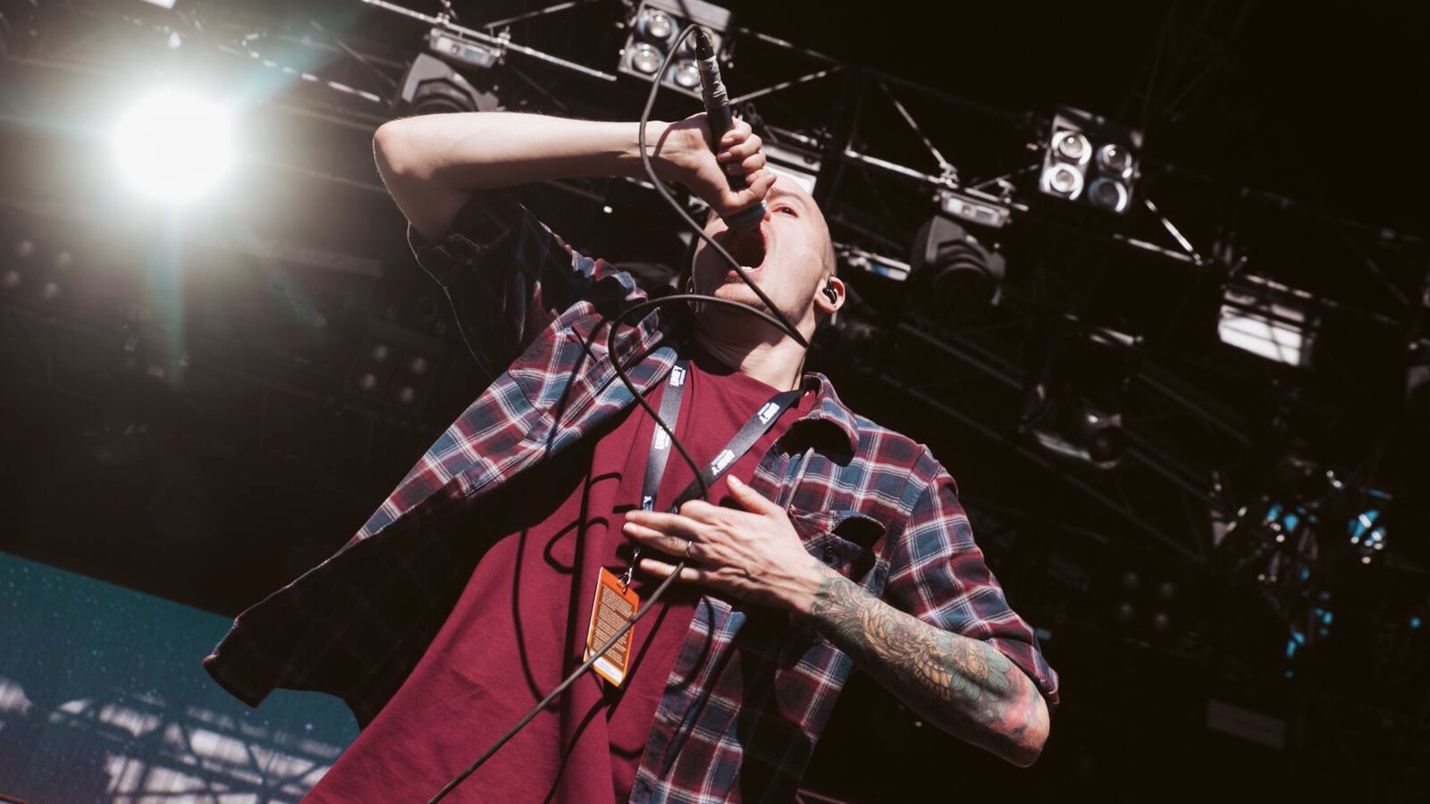 The Plot In You Landon Tewers teilt neue Single „Sink With Me“