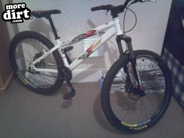 Zebdi Dirt Jump / Street 18516