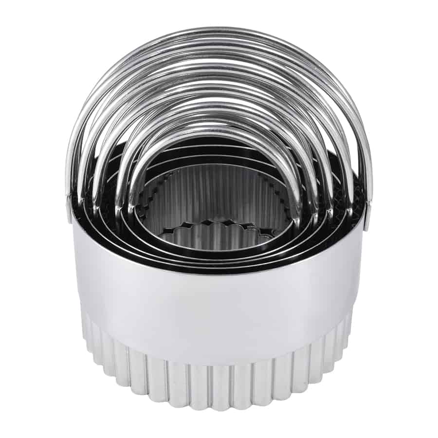Fluted Biscuit Cutters (5 Piece Set) R&M International