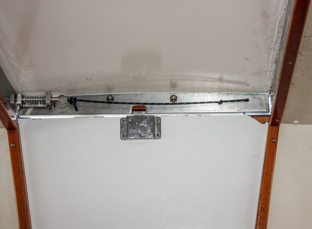 Companionway Integrity in a Storm for Offshore Sailboats