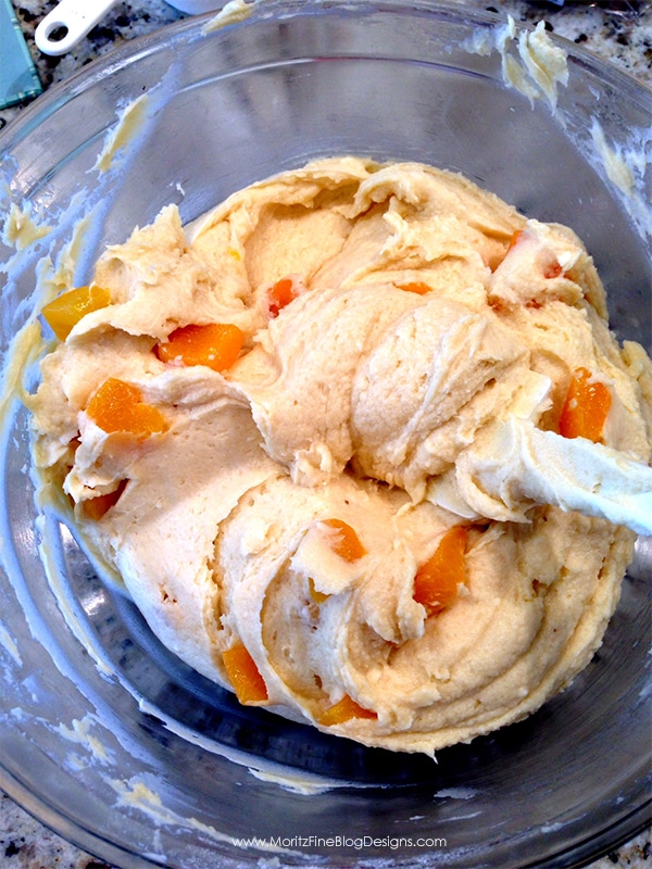 A few tips & tricks for the peach pound cake: Yummiest Ever {Peach} Pound Cake