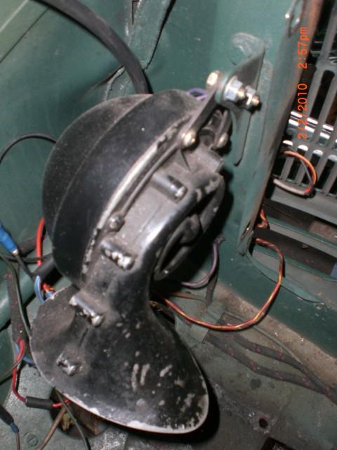 Location of Horn(s) : Morris Minor Forum : The Morris Minor Forum