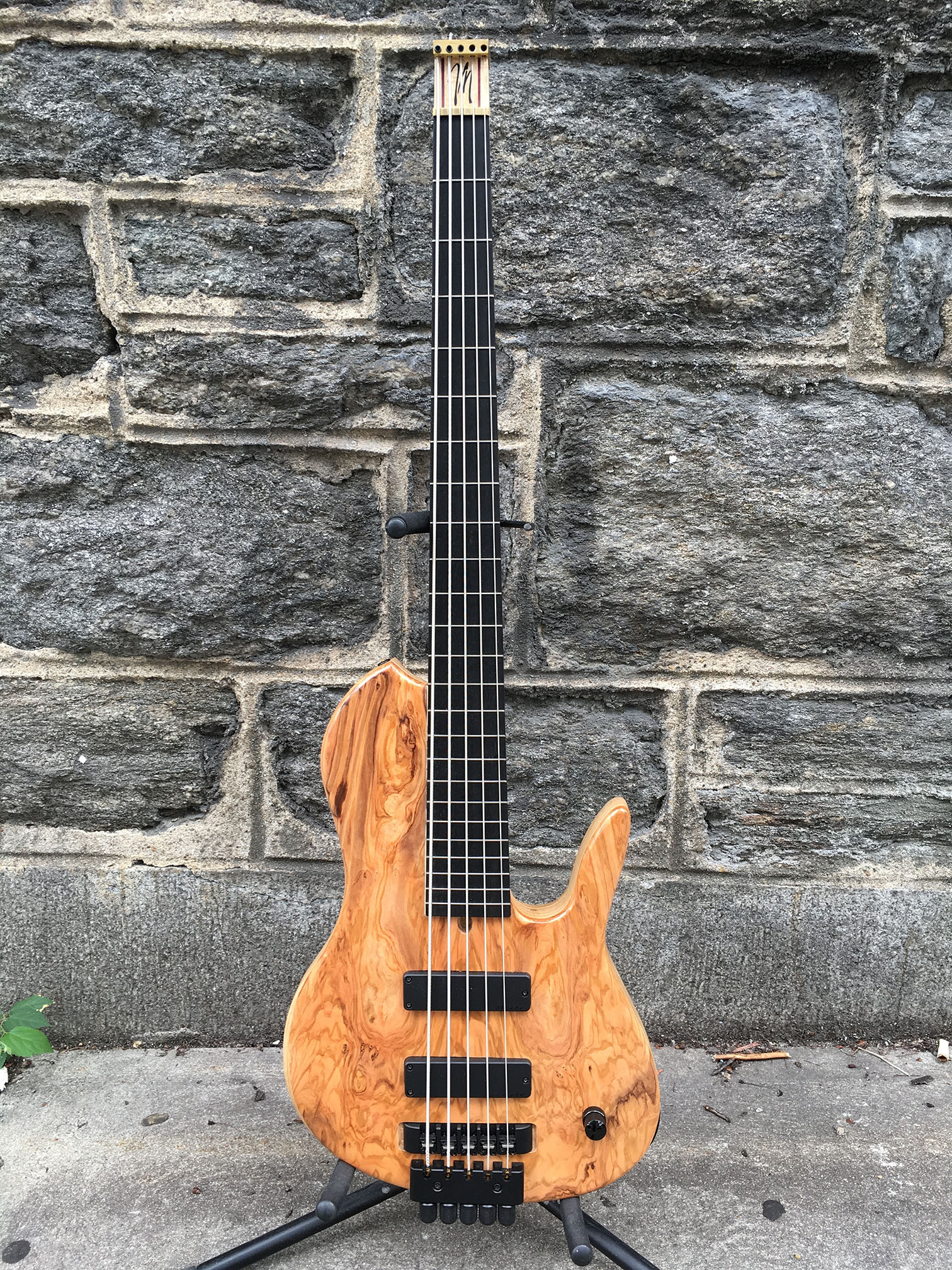 Morrow Basses Custom Handmade Bass Guitars
