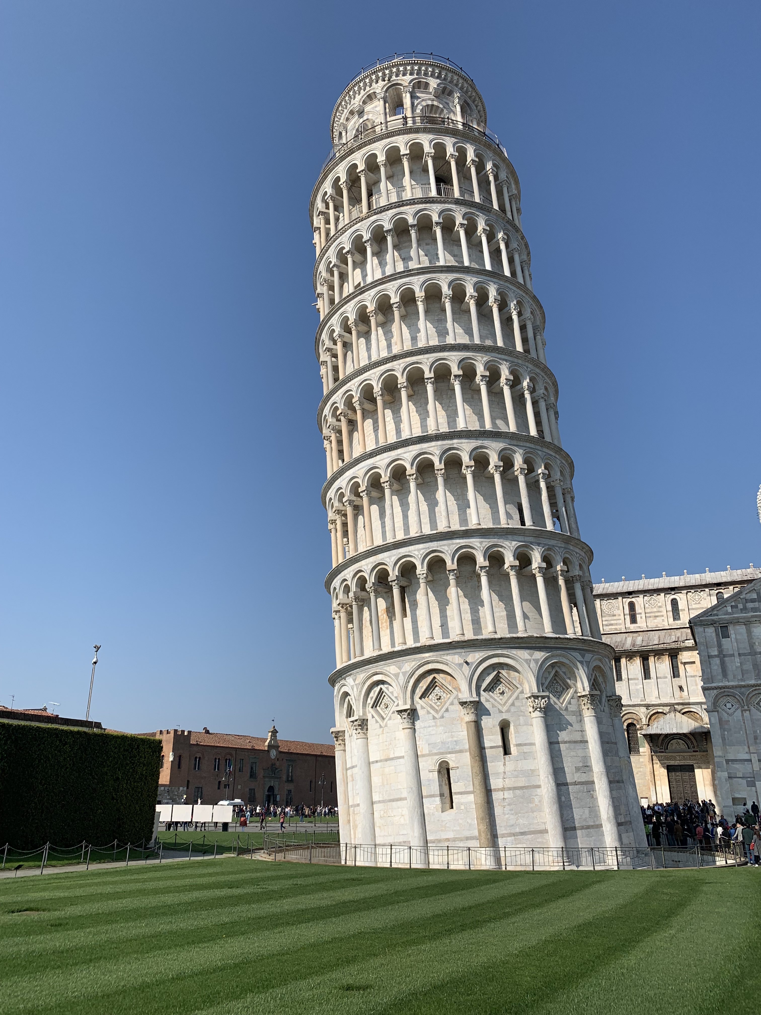 Leaning tower
