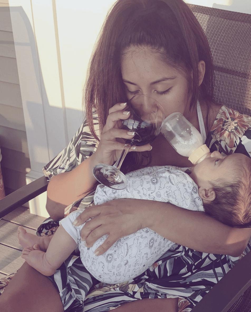 Snooki was momshamed for drinking wine while feeding her baby—but she