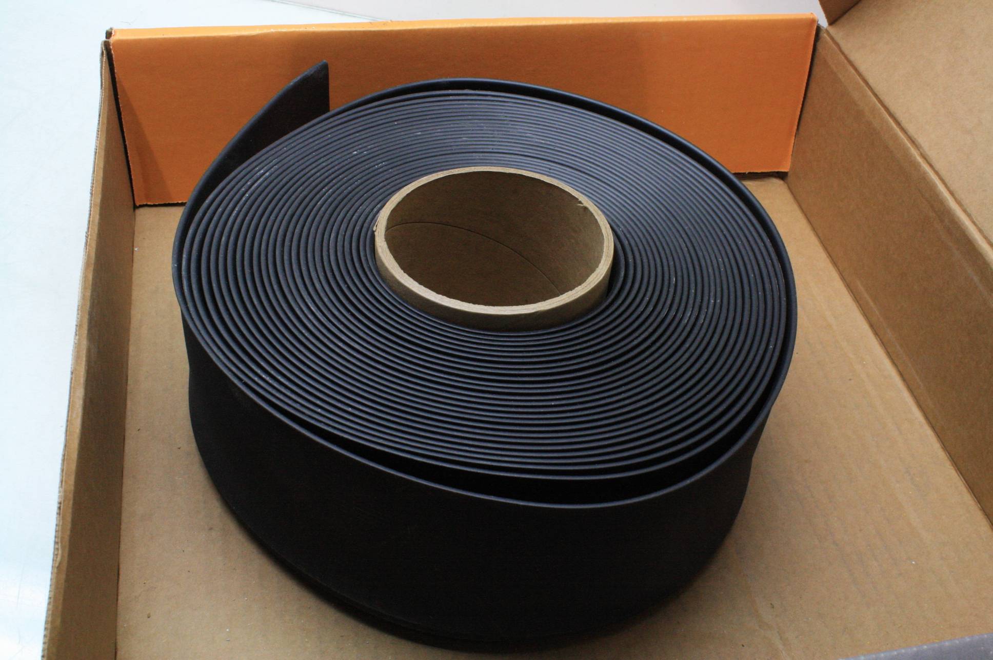 Roppe TP Rubber HC40C71P100027 Wall Base Black 700CB1/8P4 Coil H eBay