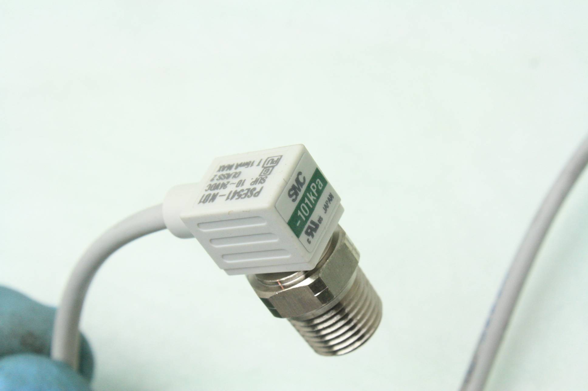 New SMC PSE541N01 Small Vacuum Pressure Sensor 1/8" NPT Fitting eBay