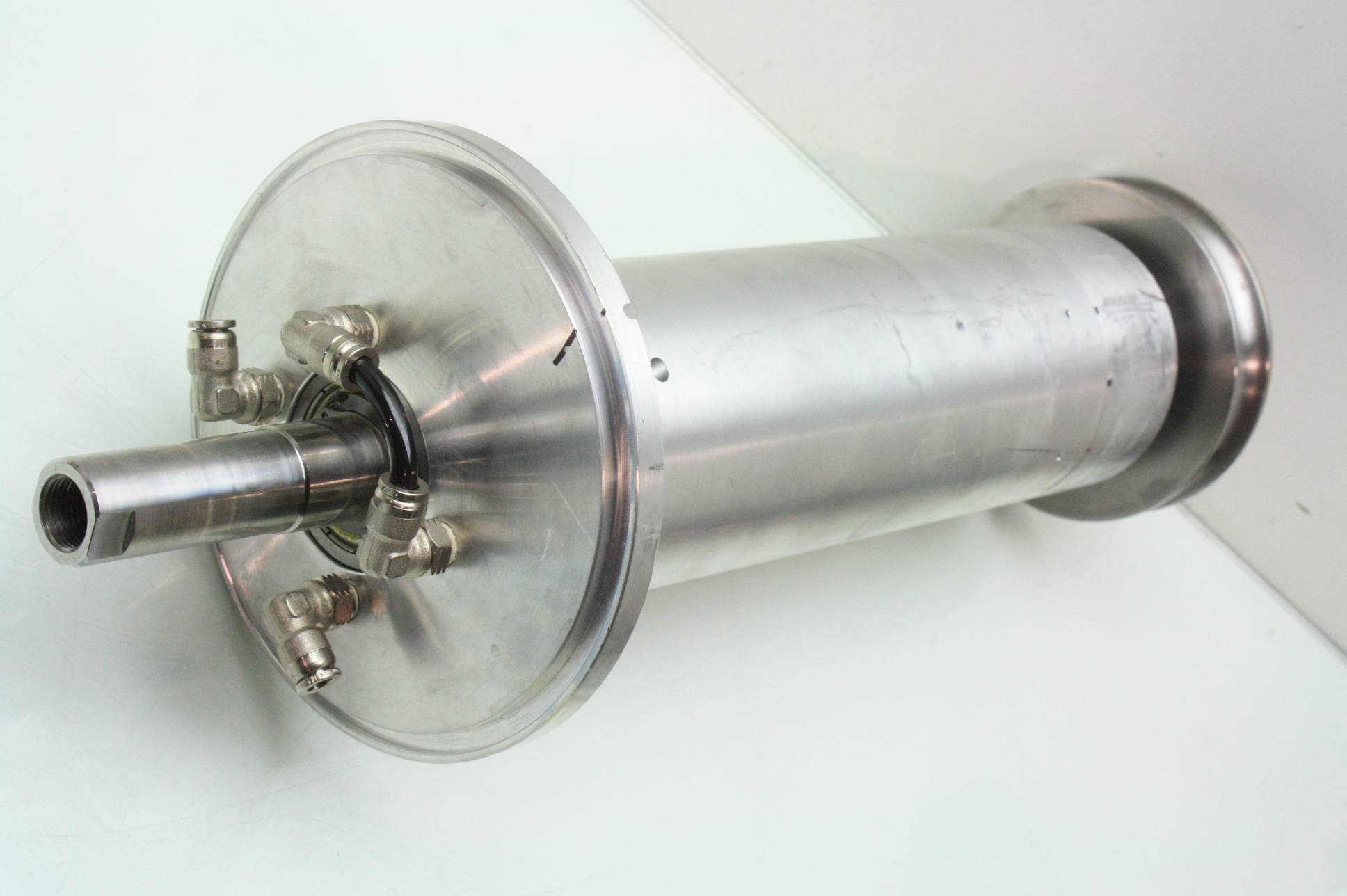 Liquid Cooled Vacuum Chamber Spindle Housing 18" Long Nachi 6206ZE