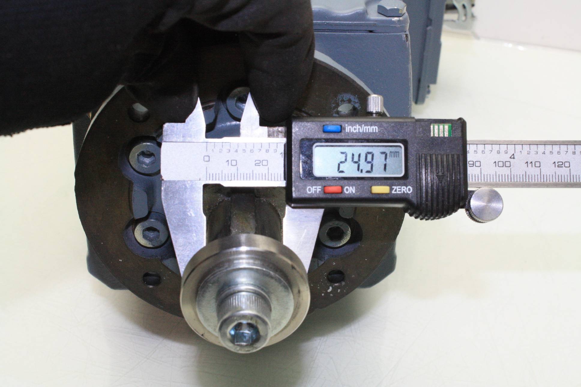 SewEurodrive RF37DRS71S4 Inverter Duty Helical Gear Motor 25 RPM / 1/2 HP eBay