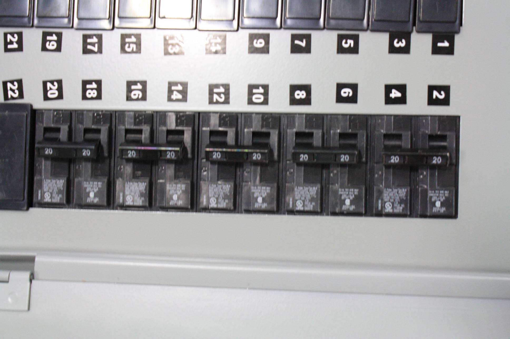 Siemens P1X42MC250C P1 3 Phase Circuit Breaker Panel 250A / 208Y/120 3P