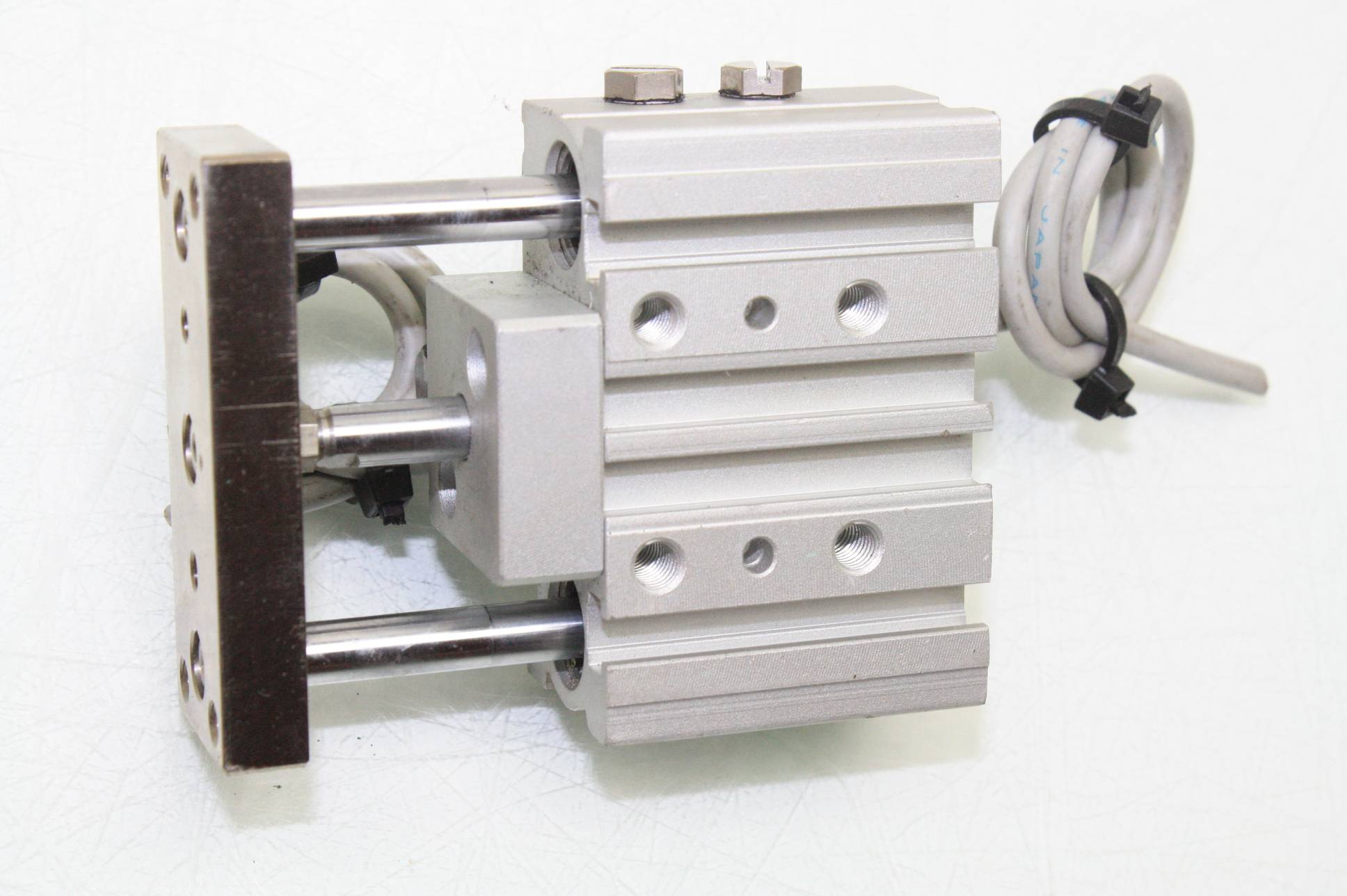 SMC 13MGPL1210Y59B Pneumatic Guided Air Slide Table Cylinder Clean