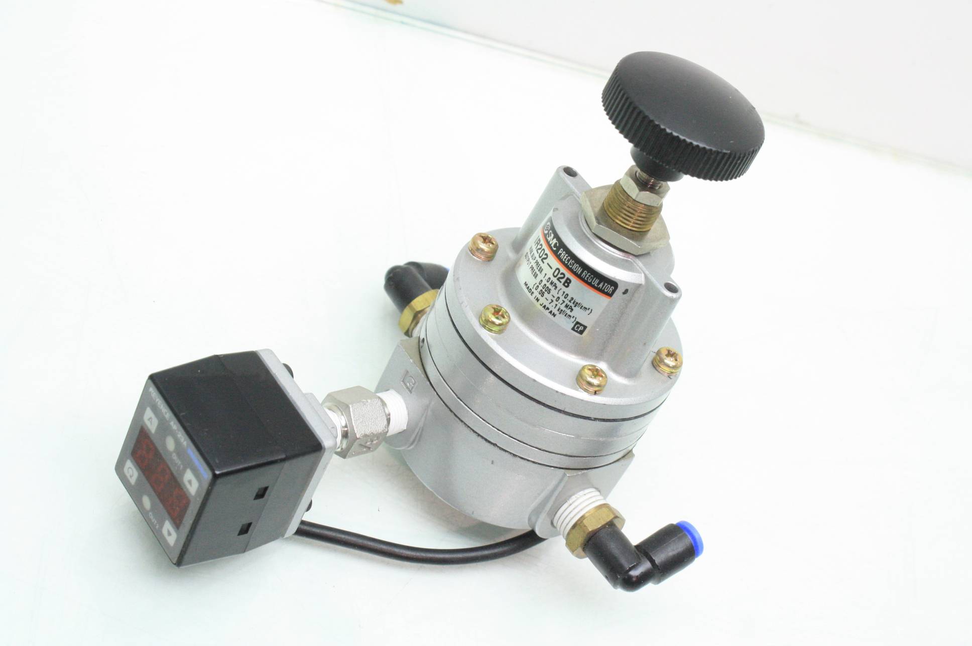 SMC Precision Regulator IR20202B with Keyence AP23A Digital Pressure Sensor eBay