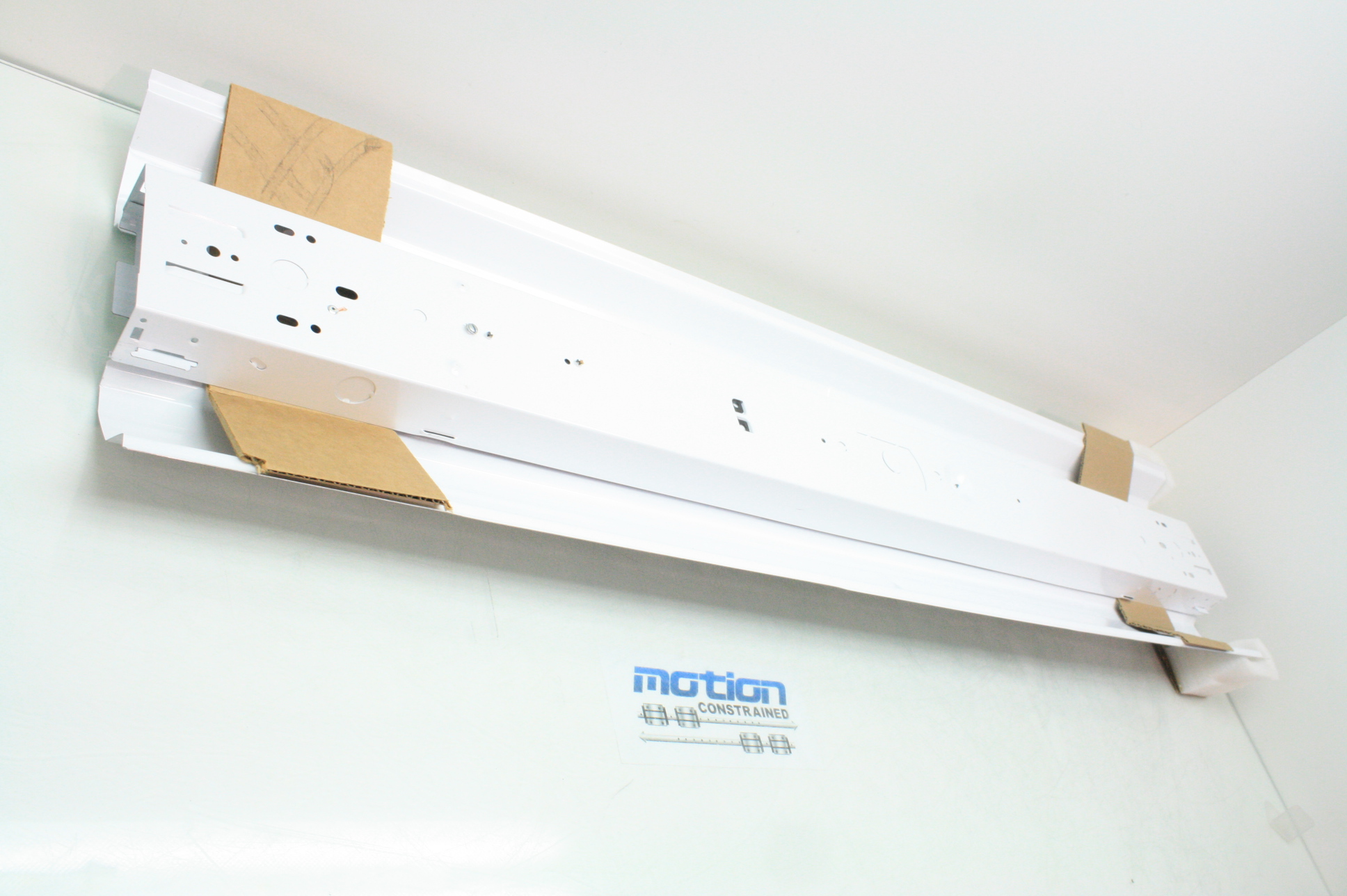 Lot of 33 FSC Lighting 8648232 Flourescent Light Fixtures 232WT8 / 2