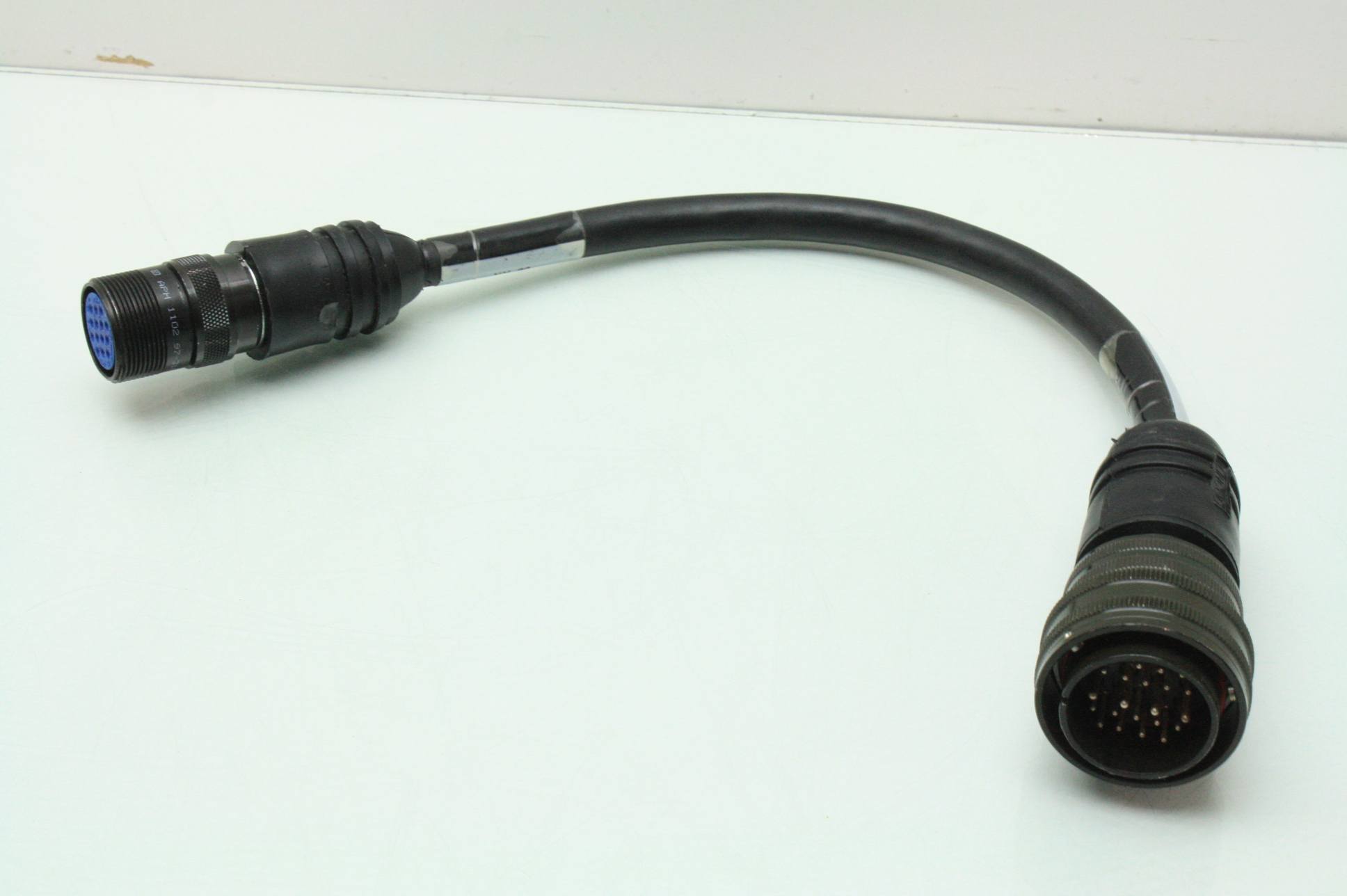 Lincoln Electric K26811 / 22pin to 14pin Welding Adapter Cable