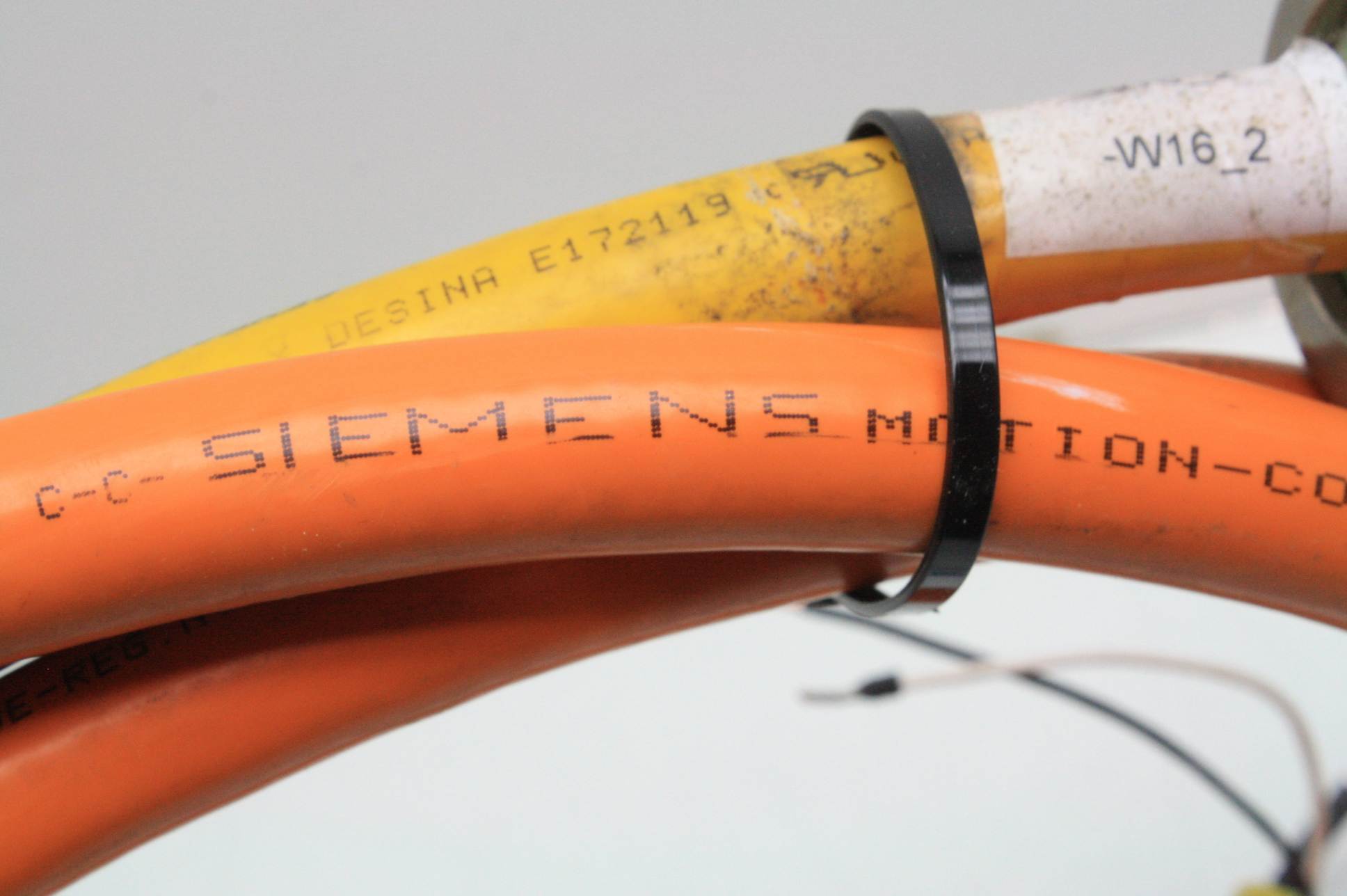 Siemens MotionConnect 500 Cable with 4 Pin Servo Motor Power Cable 10