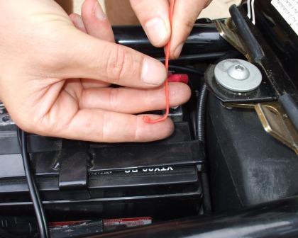 Battery Tender Junior installation on Moto Guzzi California