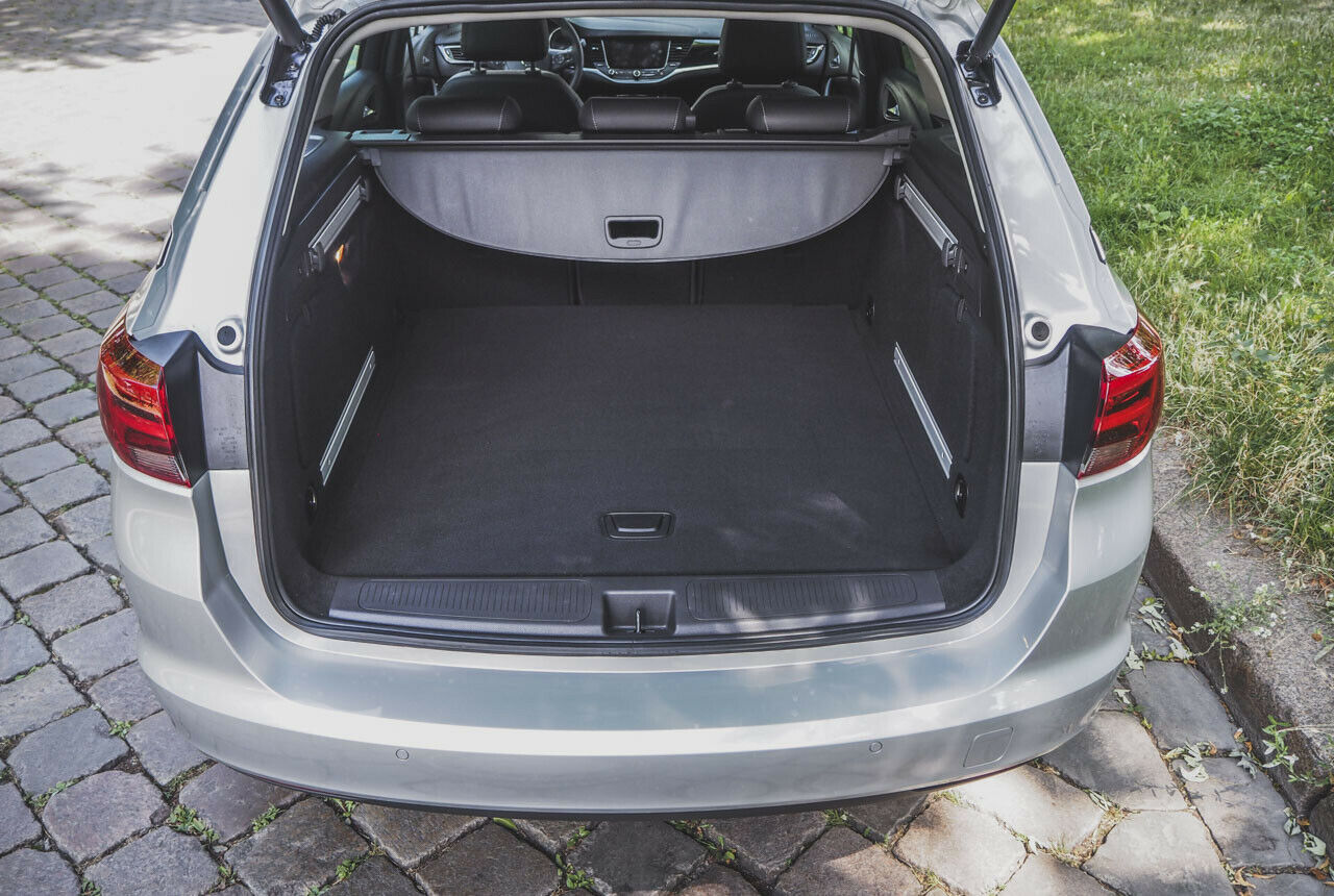 Opel Astra J Sports Tourer Kofferraum Maße