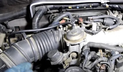 What Is ETC Red Lightning Bolt On Dash - How To Fix?