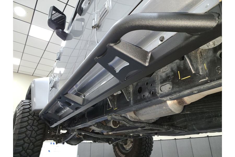 What are Rock Sliders and How Can They Help Your Truck or SUV?