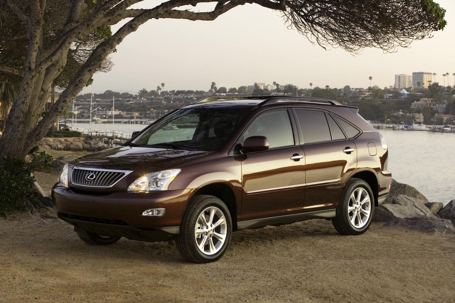 The 10 Best Used Luxury SUVs Under 10,000 According to KBB