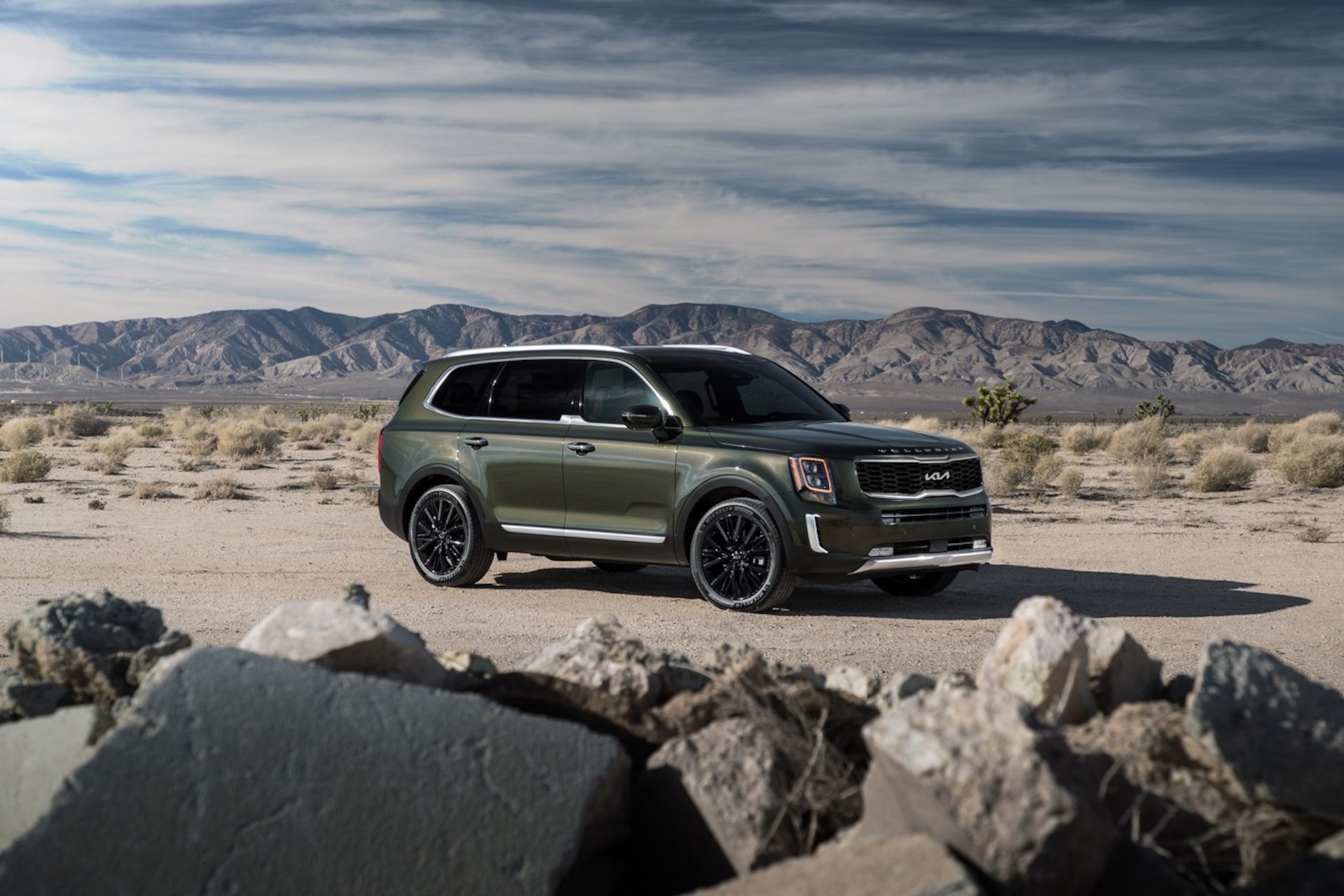 The 2022 Kia Telluride Is Here and It's Got a Couple Of Standard Surprises