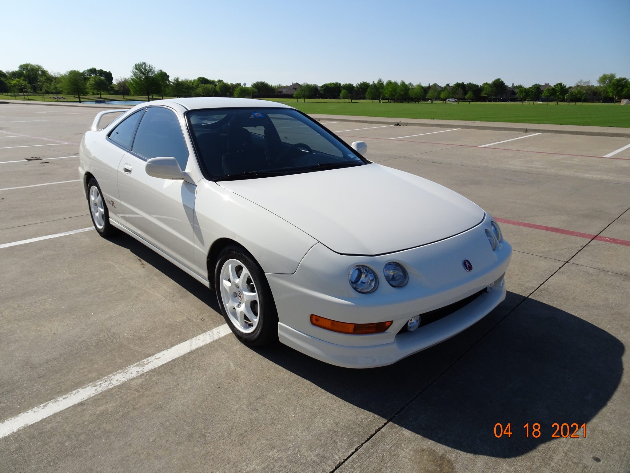Seller Destroys a 1998 Acura Integra Type R Hours After Selling on