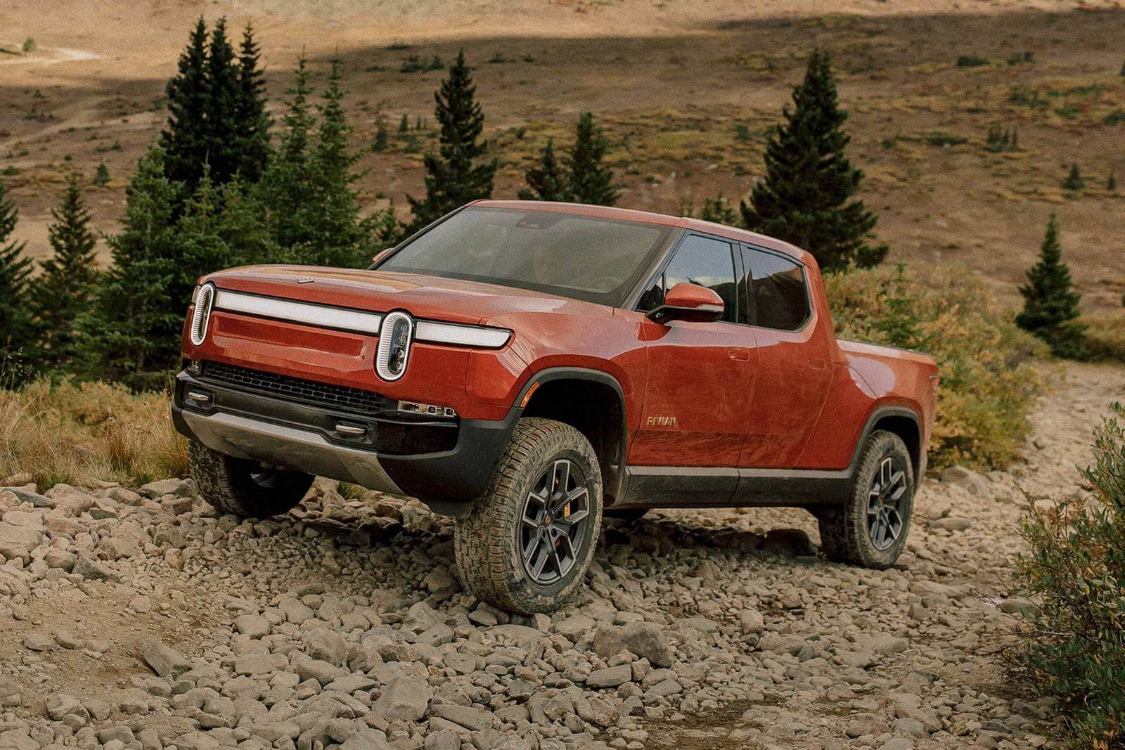 The 2023 Rivian R1T Is Seriously 1 of the Best OffRoading Trucks