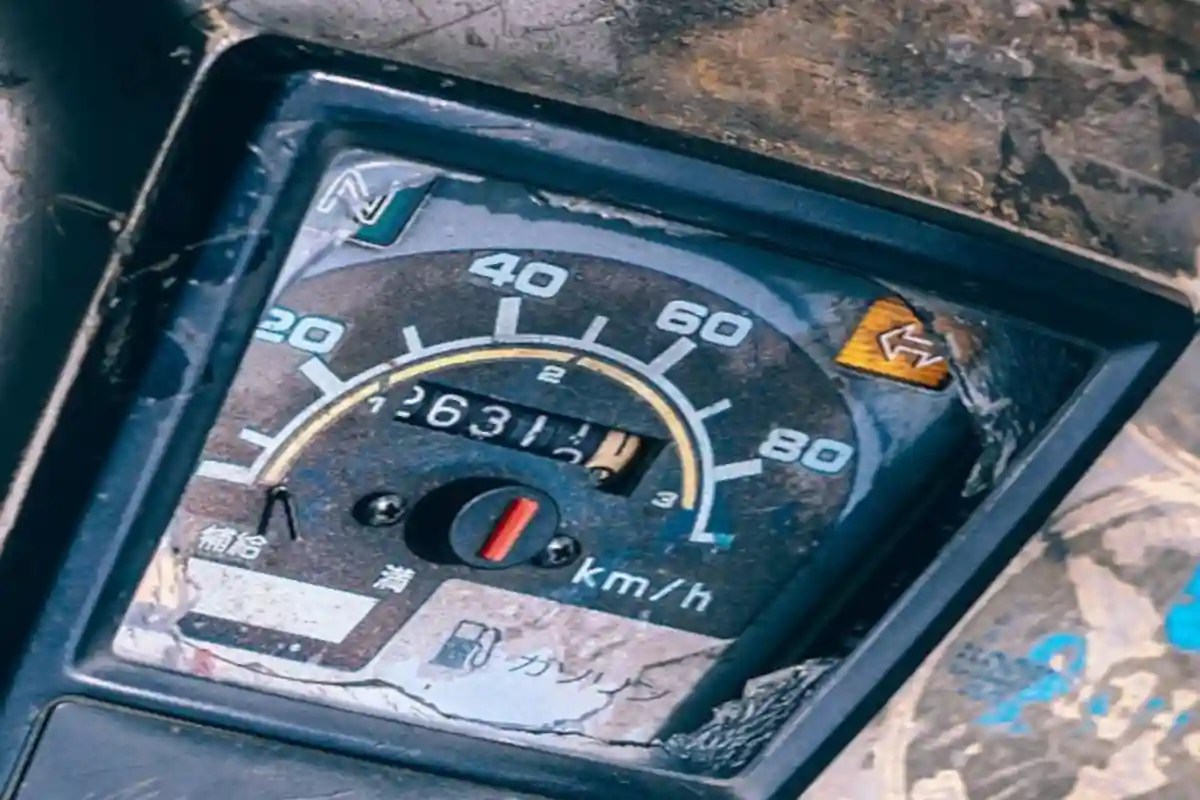 Is It Illegal To Drive With A Broken Speedometer? (When & Where) 2024