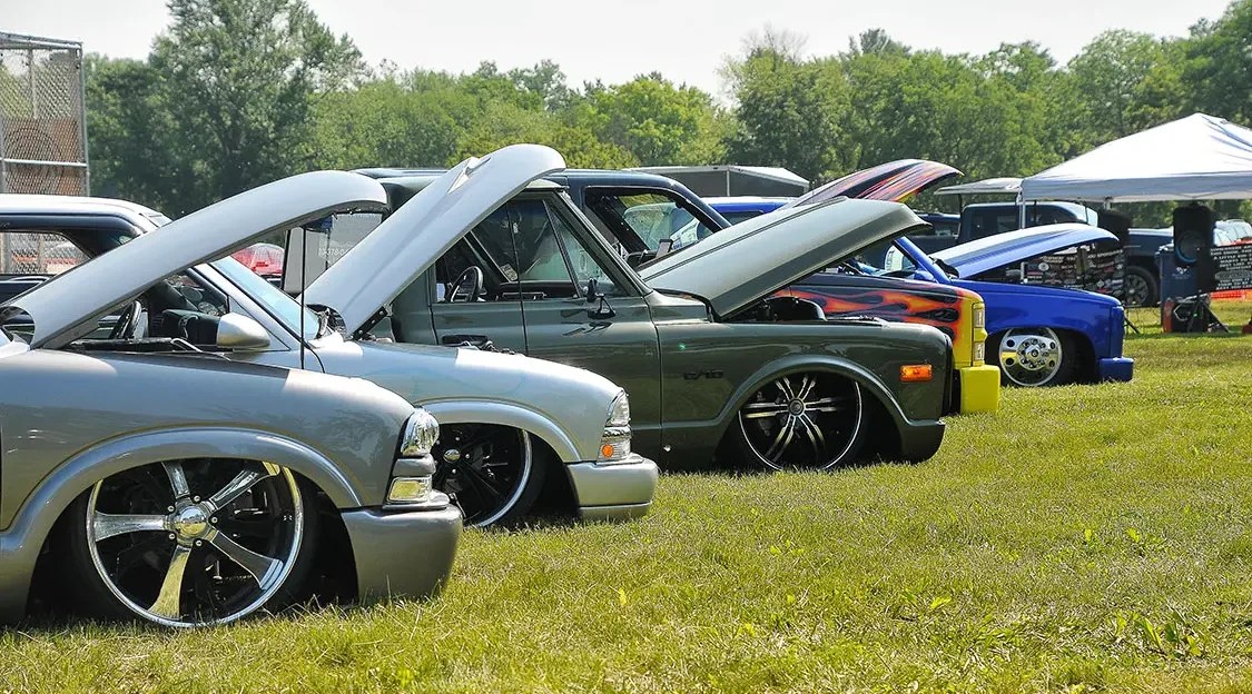 Lowdown Throwdown 2023 Iowa's Spectacular Truck Show Motortopia