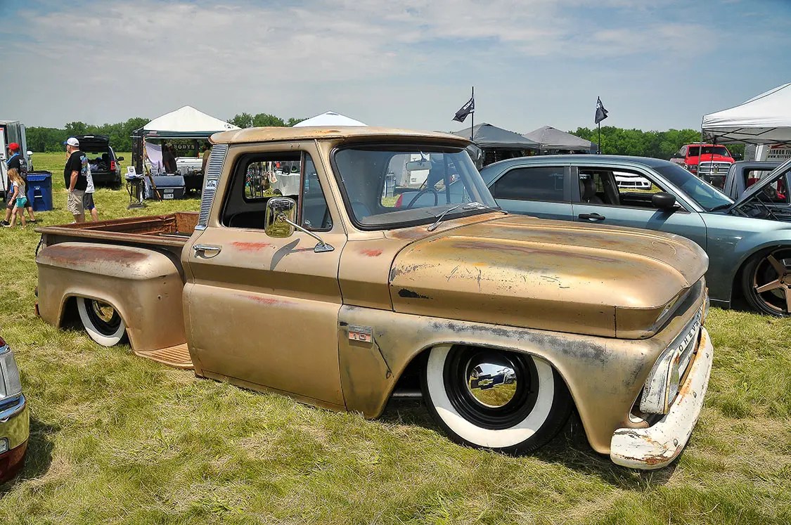 Lowdown Throwdown 2023 Iowa's Spectacular Truck Show Motortopia