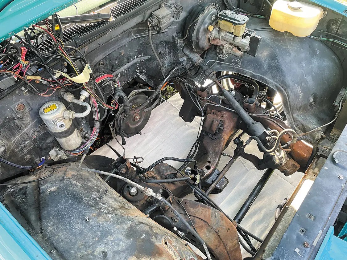 Motortopia- Build series on our 1988 Chevy OBS truck