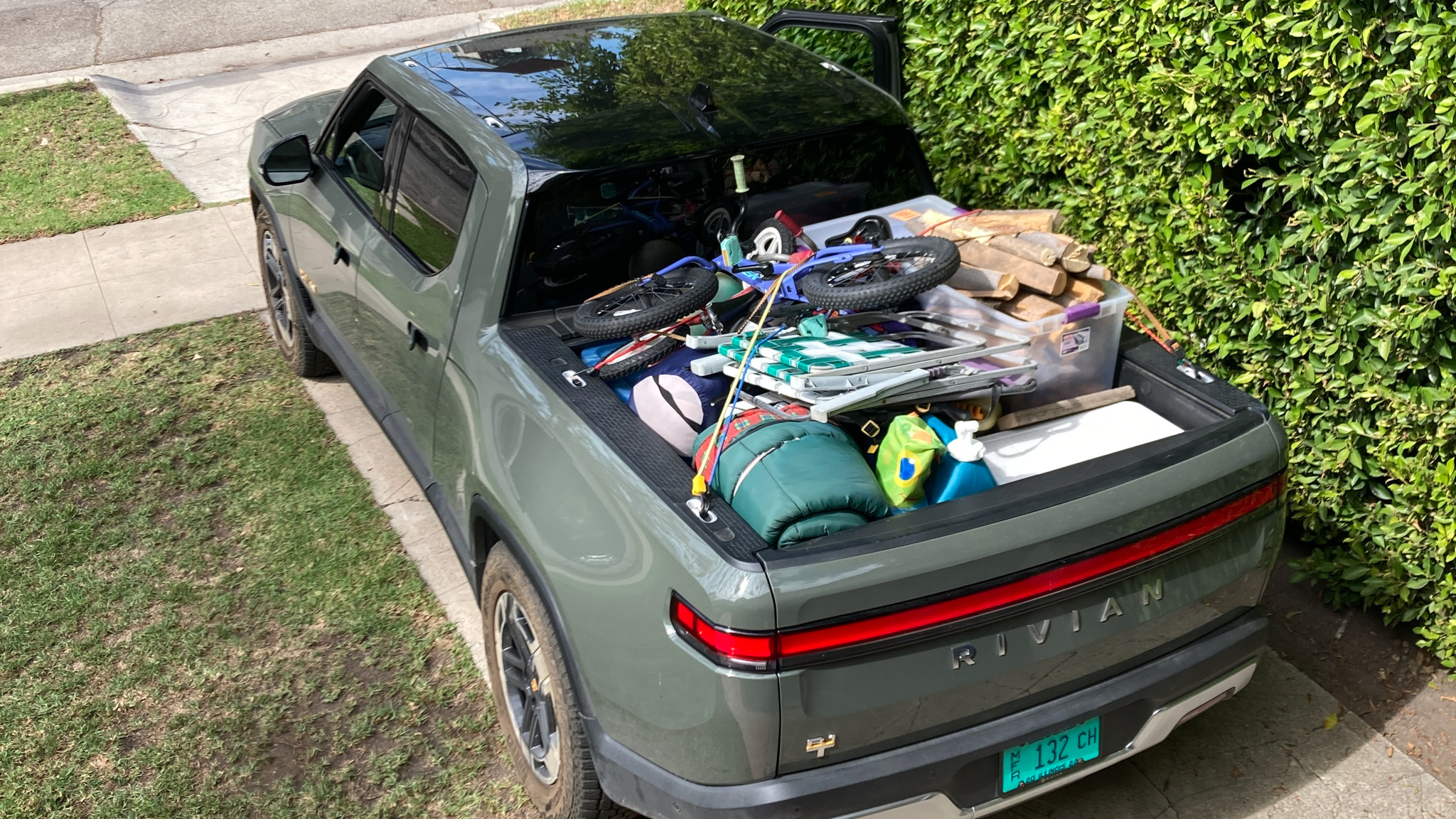 2022 Rivian R1T LongTerm Review Great for Moving Heavy Things