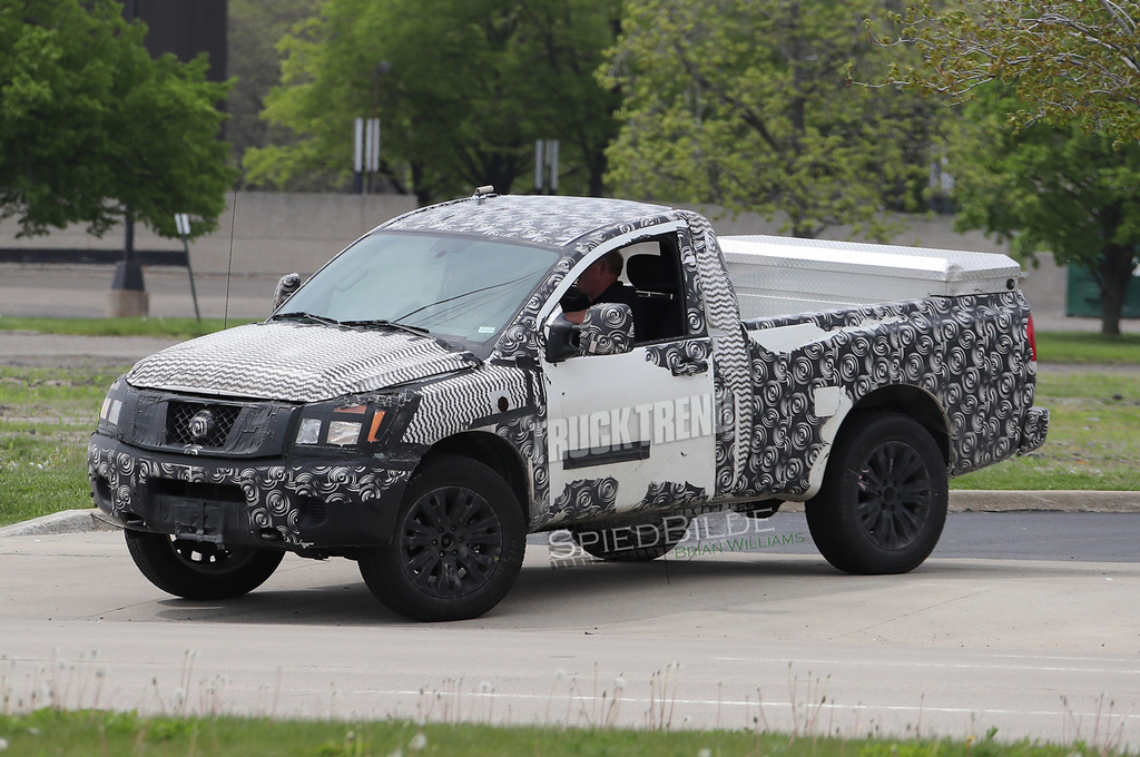 Nissan Titan Regular Cab