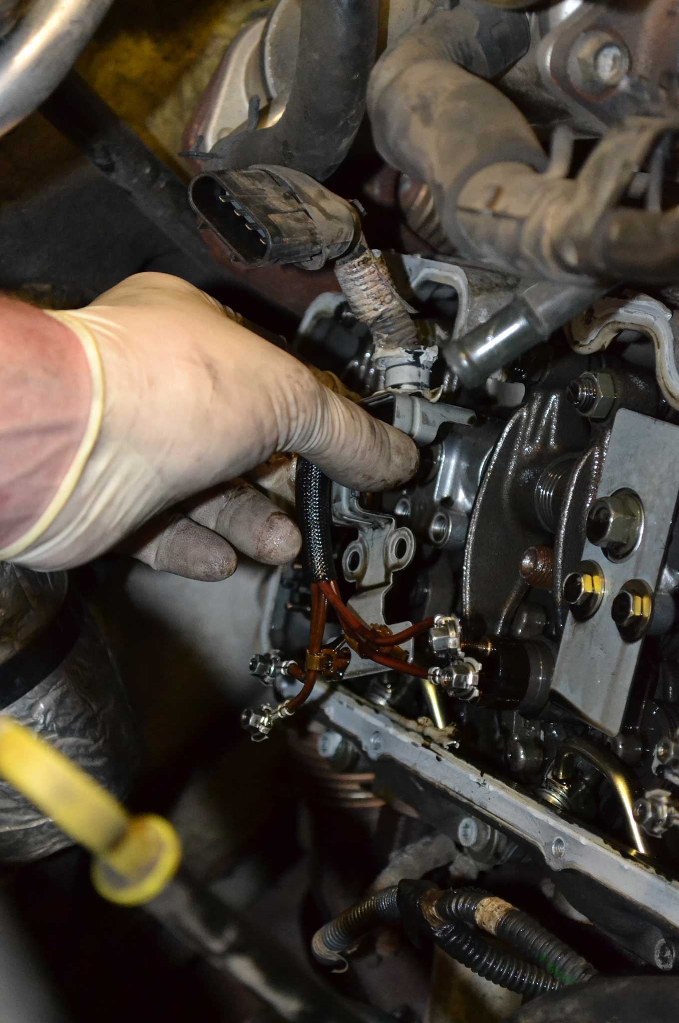 How to Overhaul Duramax LB7 Injectors