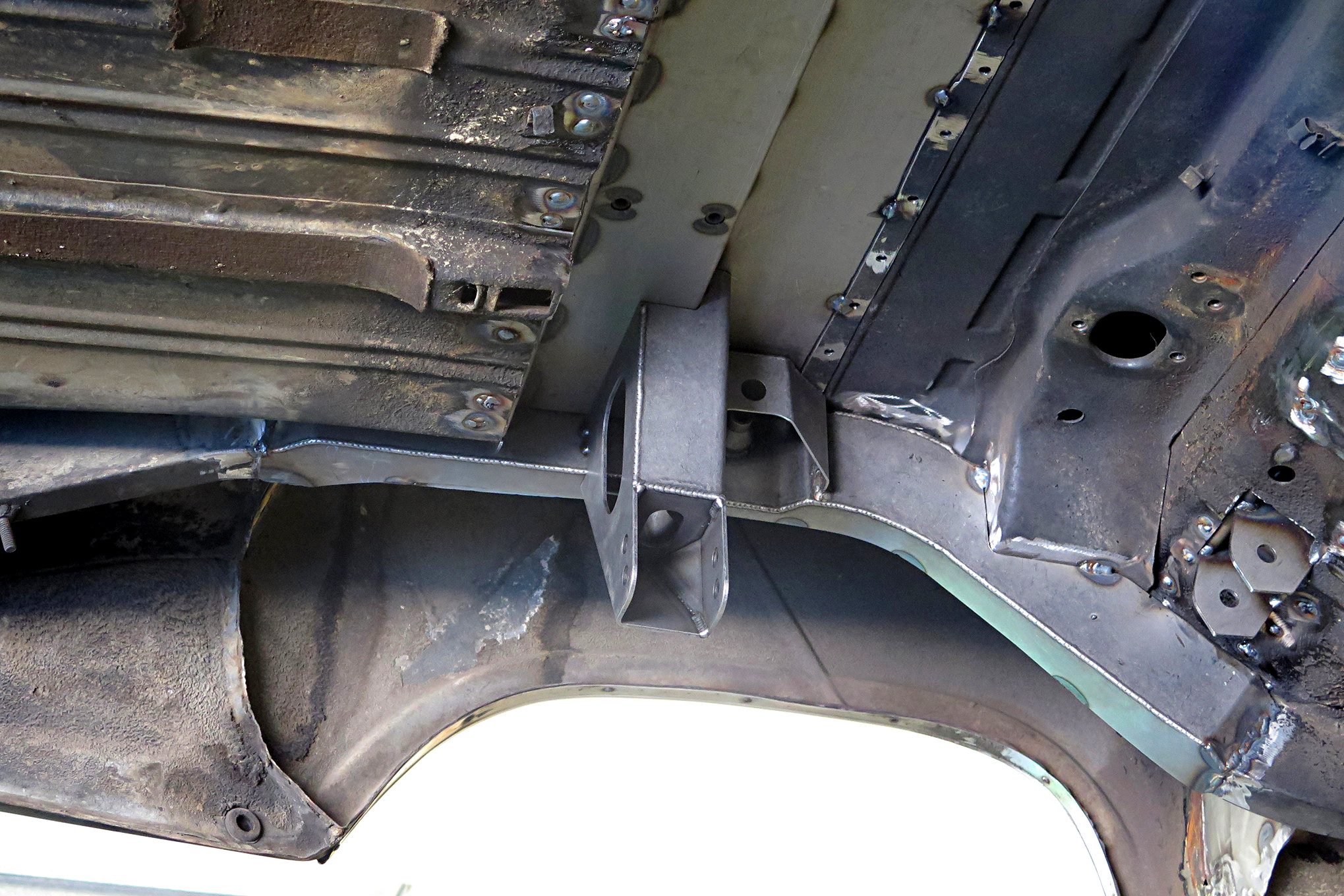 We Install MiniTubs From Detroit Speed in a 1967 Nova