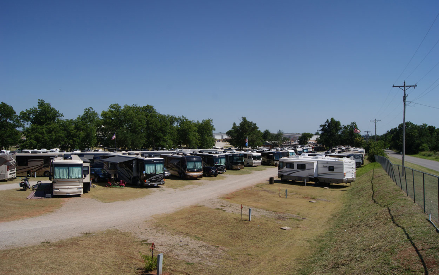 Hundreds of RV Owners and Enthusiasts Attend Fleetwood RV Rally During