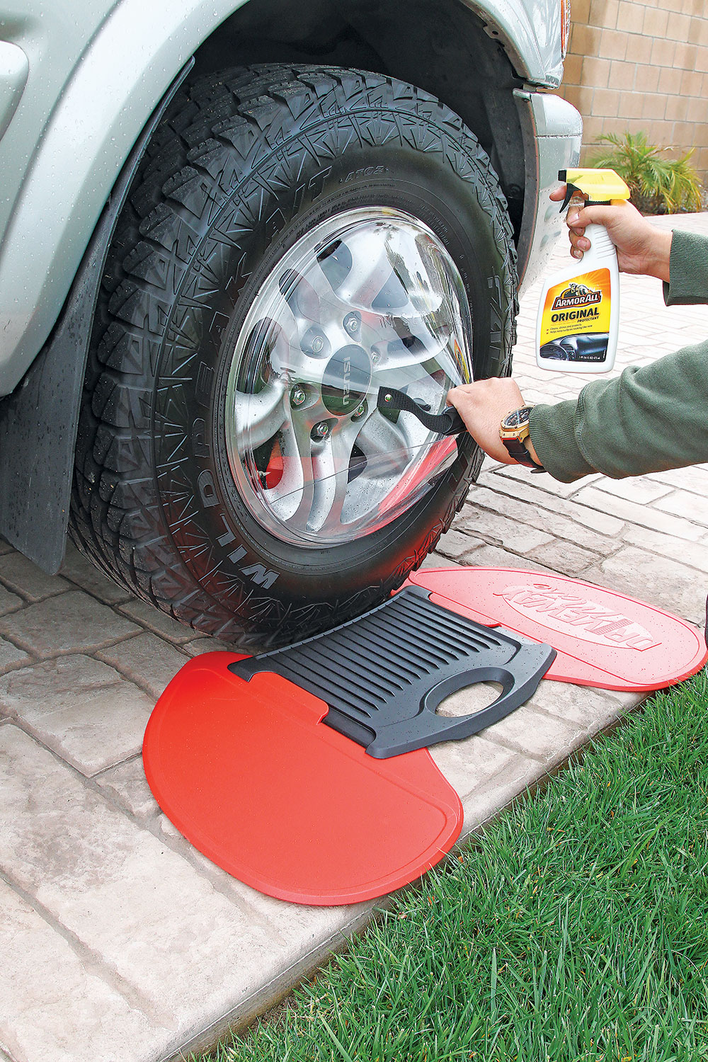 Street Shield's Adjustable Spray Shield Wheel Shield