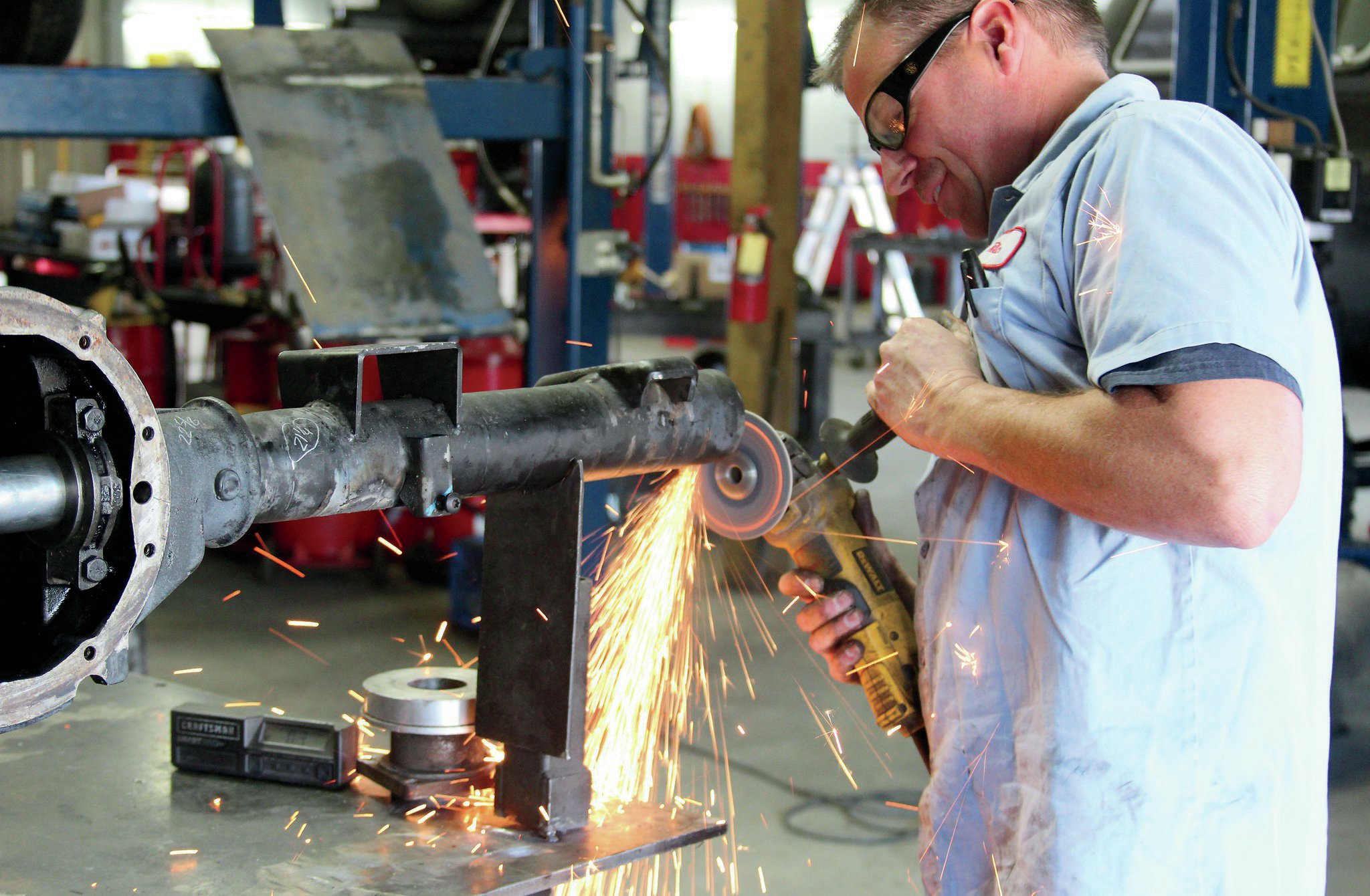 Narrowing GM Truck Axles To Fit Deep Dish Wheels Tech & HowTo