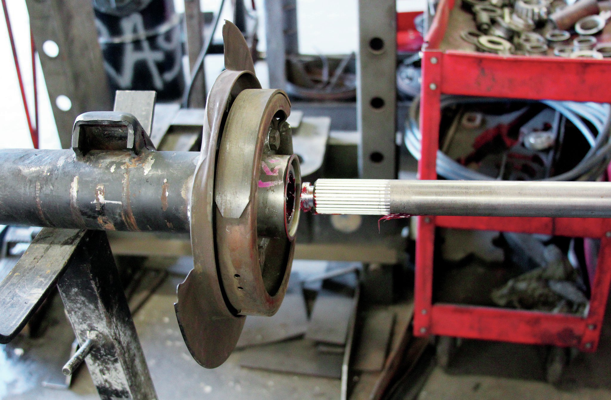 Narrowing GM Truck Axles To Fit Deep Dish Wheels Tech & HowTo