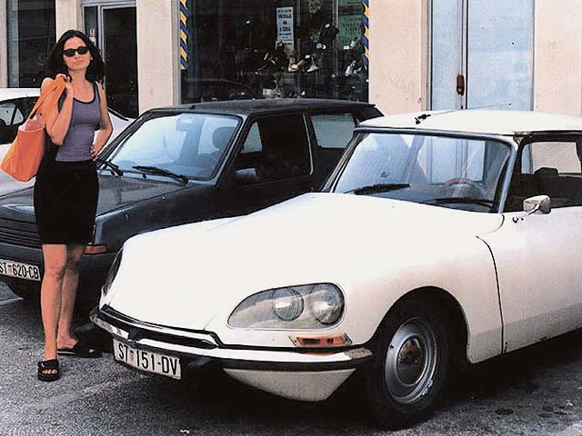 Air vs. Juice Hydraulics vs. Airbags Mini Truckin' Magazine