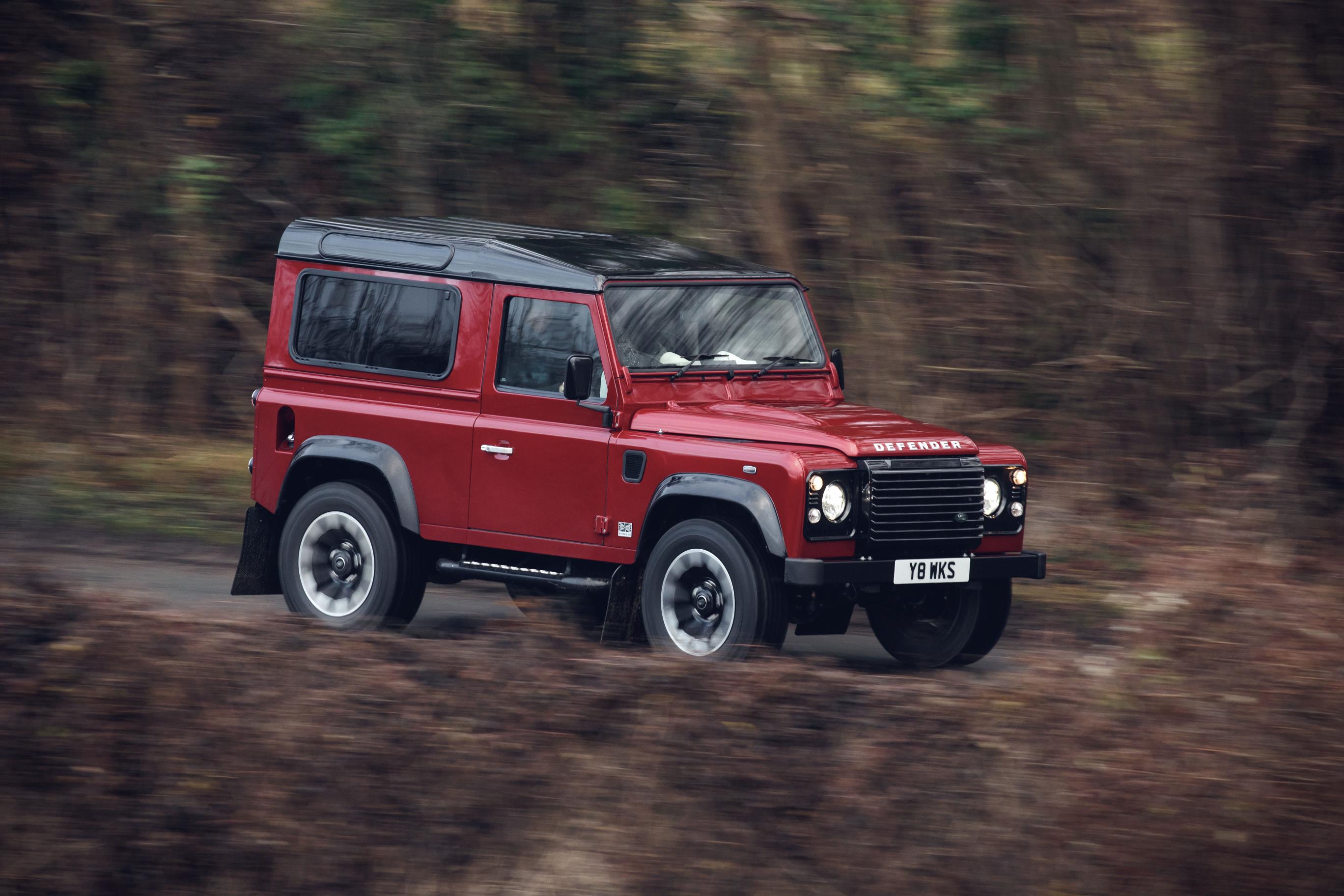 Land Rover Defender Works V8 (70th Defender Is Back From The Dead )
