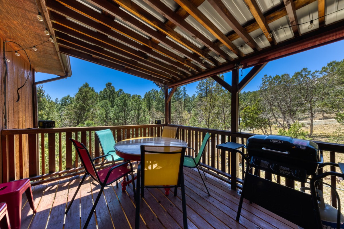 Whispering Woods Alto, NM Mountain Air Cabins